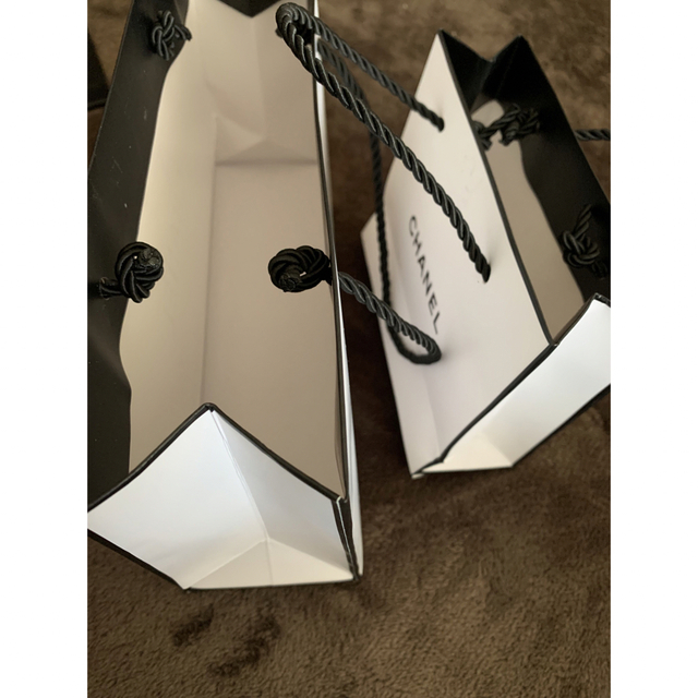 CHANEL - CHANEL 紙袋 大きさ違い2点セットの通販 by まー's shop