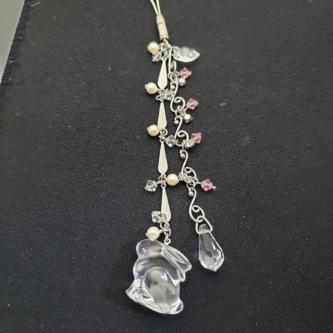 スワロフスキー製 ウサギストラップの通販 by びなやか らくま お試し