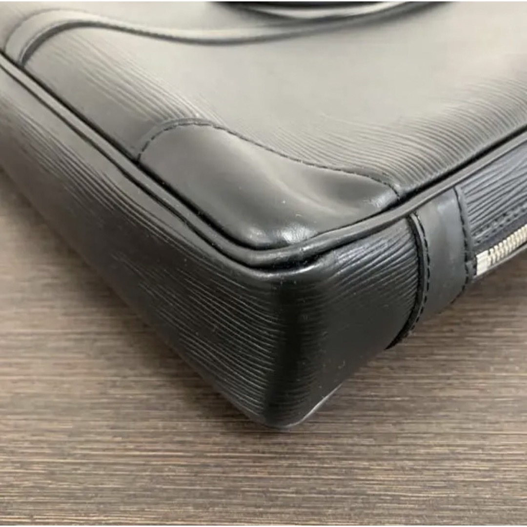 LOUIS VUITTON - 【美品】ルイヴィトン エピ ポルトドキュマン