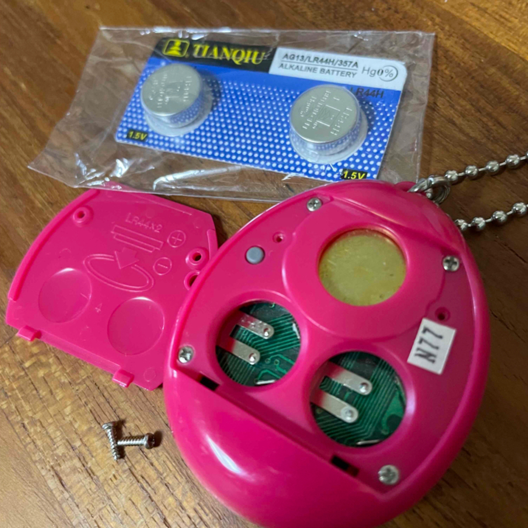 BANDAI - 初代 たまごっち 1996年 ピンク 電池のおまけ付きの通販 by