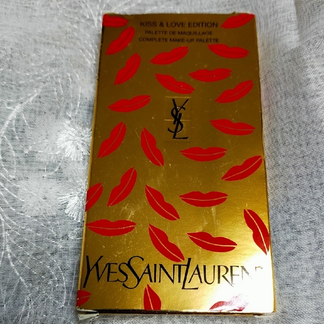 Yves Saint Laurent Beaute - イヴサンローラン パレット キスラブ