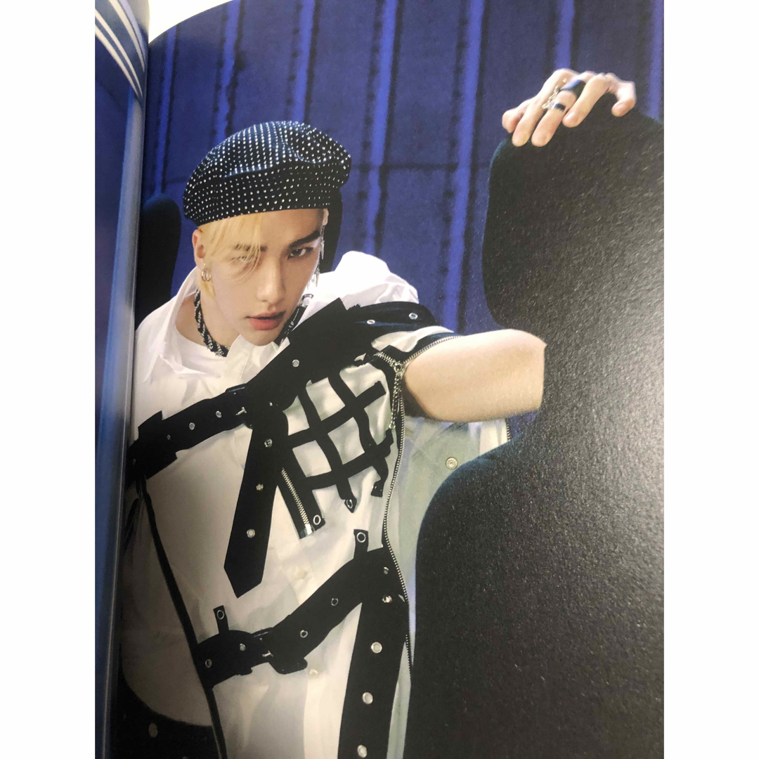 Stray Kids ODDINARY 2形態セット 8人分トレカ、ポスター付の通販 by