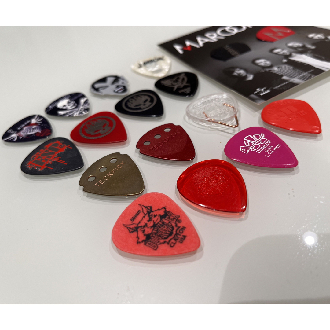 ONE OK ROCK - ギターピック マルーン 5 ピック 透明 メタル