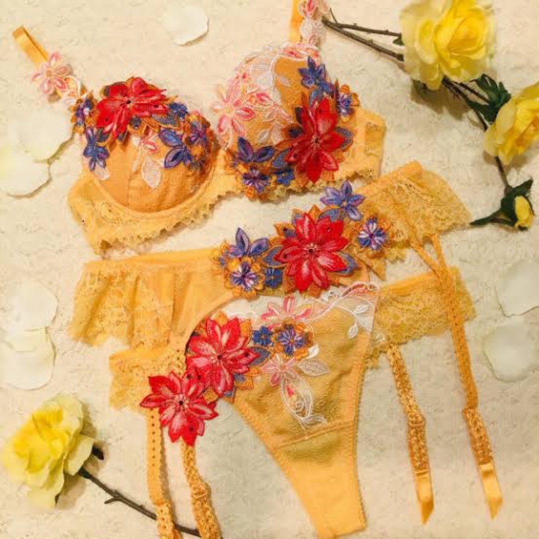 Wacoal - Saluteサルート 24g ブラD70 ソングM プレステージ新品 ORの