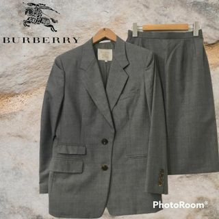 BURBERRY（スーツ ・ ホワイト/白色系）のフリマアイテム一覧