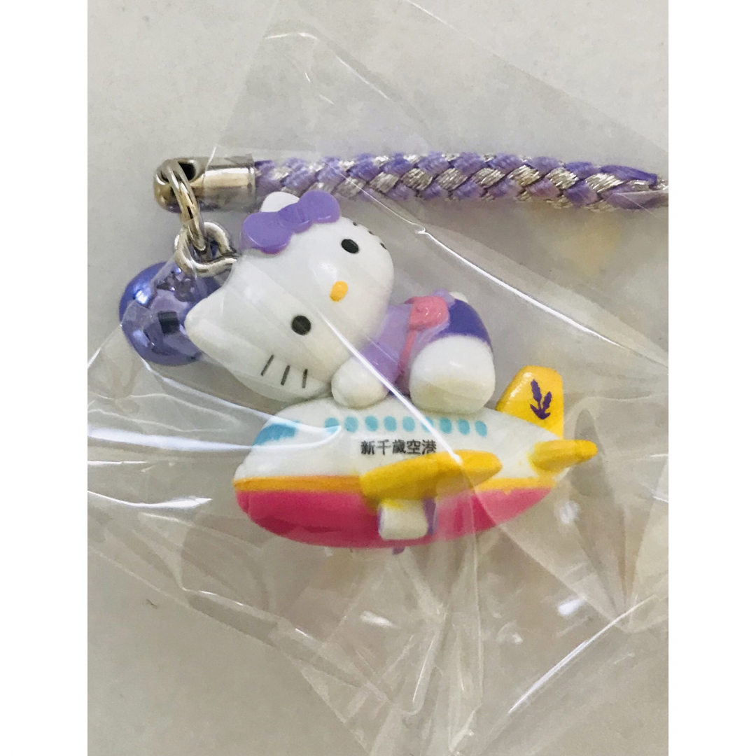 ご当地キティ 北海道限定 根付け 新千歳空港の通販 by h_713's shop