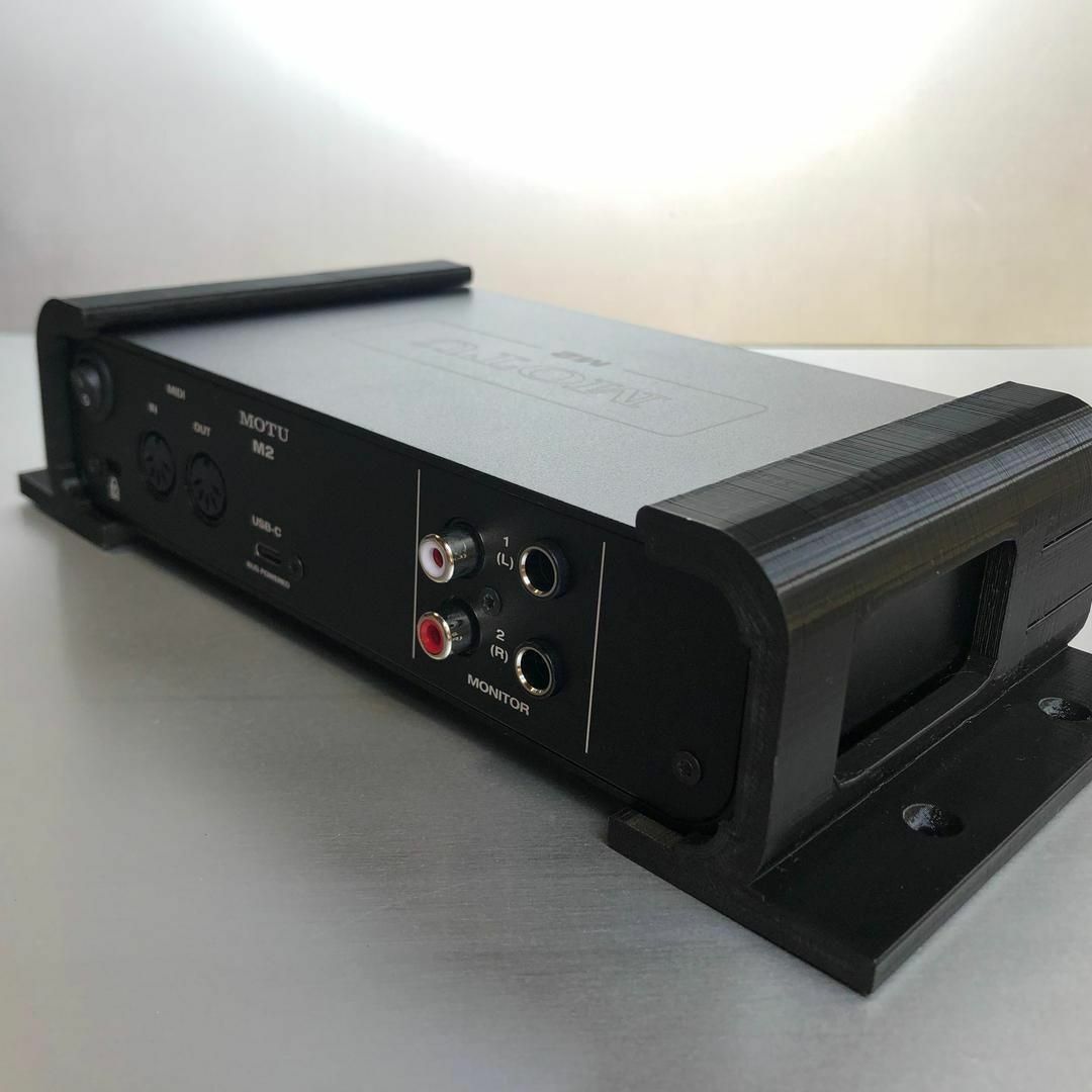 MOTU M2 / M4 オーディオインターフェース 「ブラケットのみ」 新品の