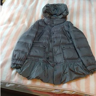 MONCLER（フリル ・ ダウンコート）のフリマアイテム一覧