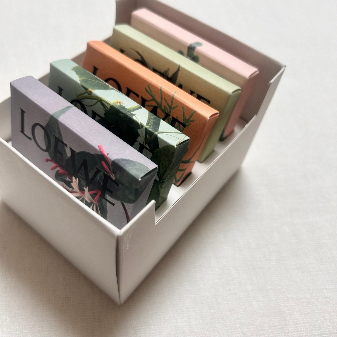 日本未入荷LOEWE ルームフレグランス ワックスタブレットの通販 by