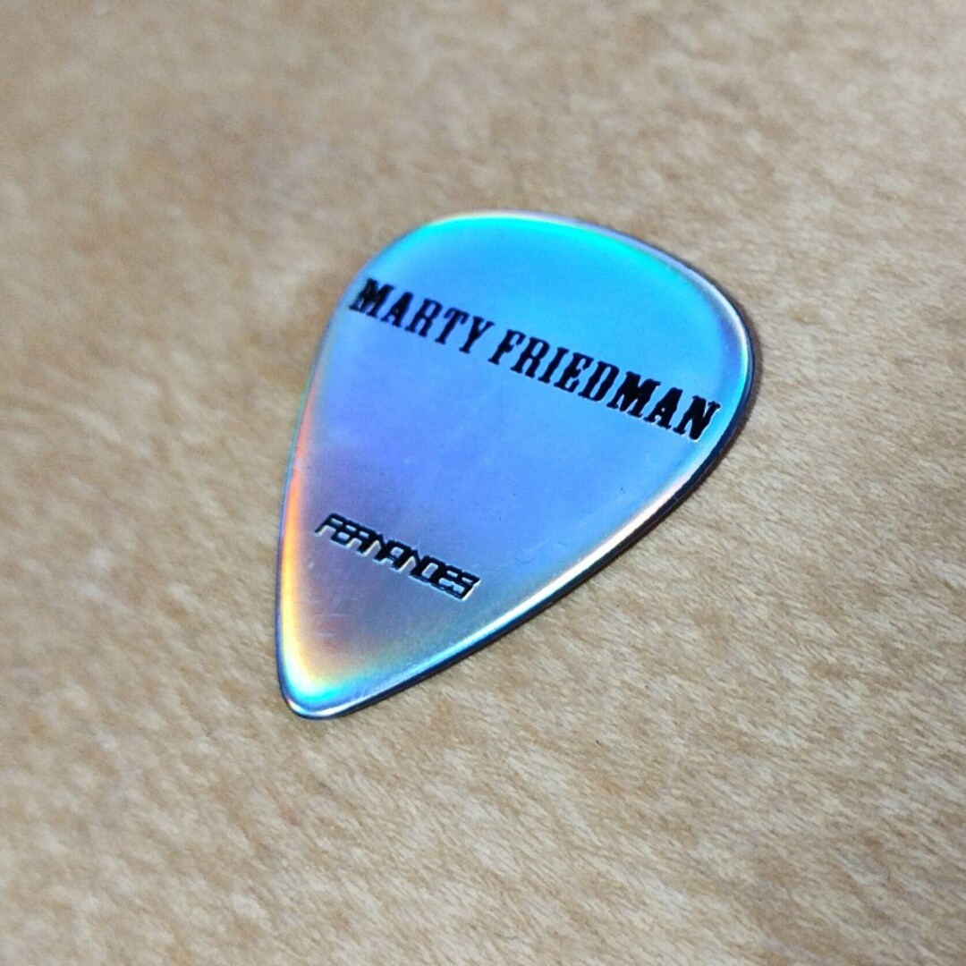 nack5 マーティ・フリードマン サイン入りステッカーとギターのピック
