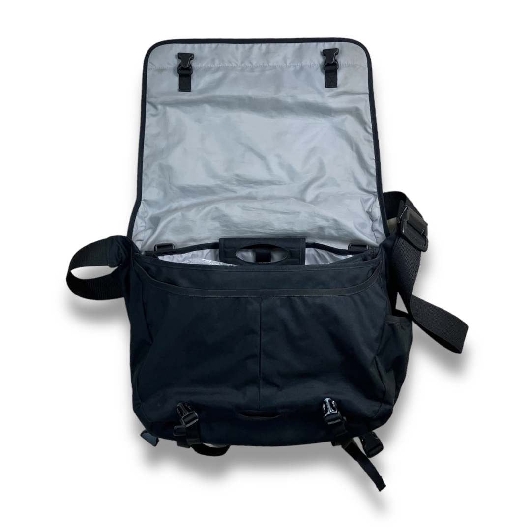 patagonia - patagonia パタゴニア ハーフマス メッセンジャーバッグ