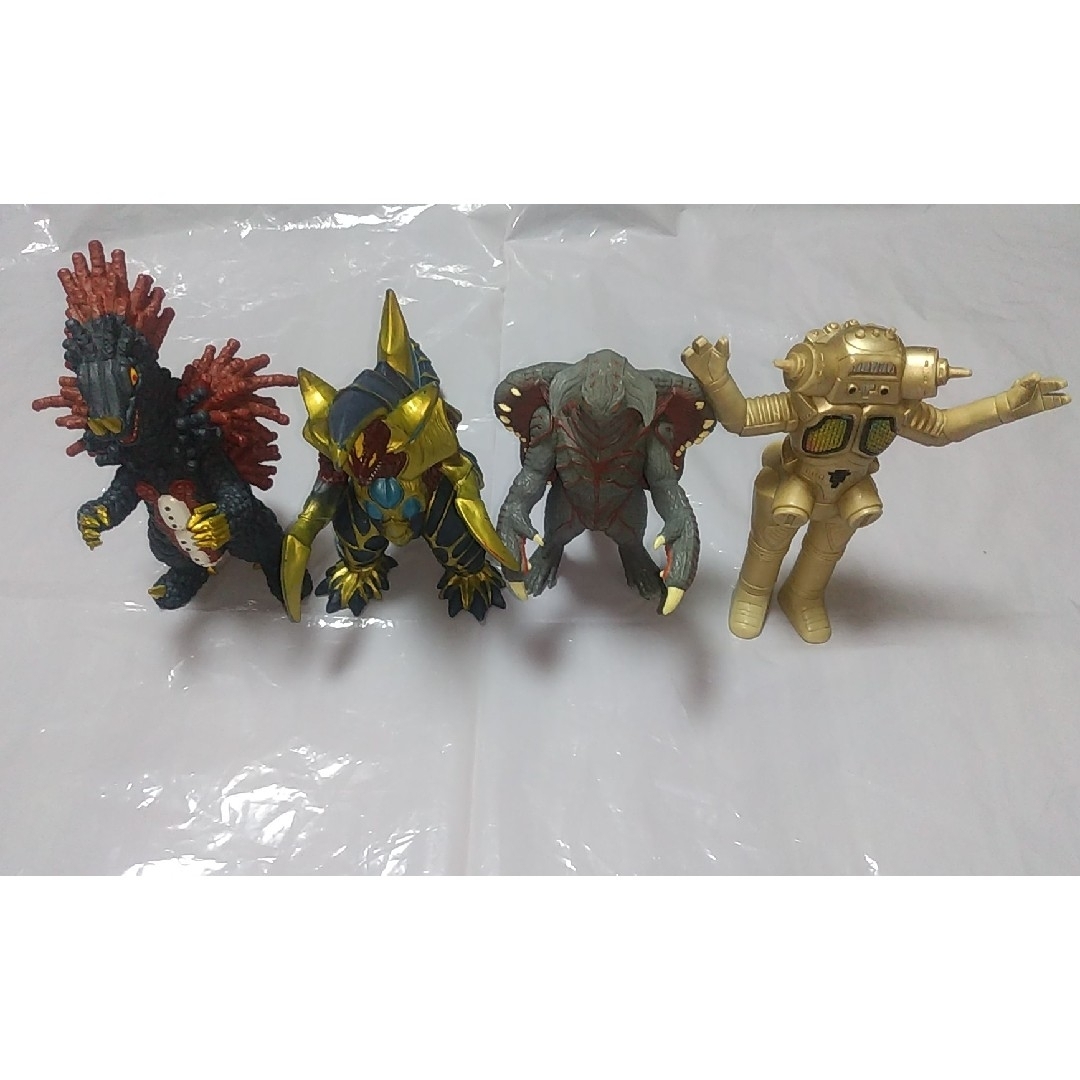 BANDAI - 13体 ウルトラマン ウルトラ怪獣ソフビの通販 by ヤマト's