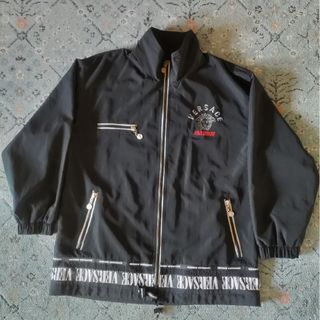 VERSACE（ナイロンジャケット）のフリマアイテム一覧