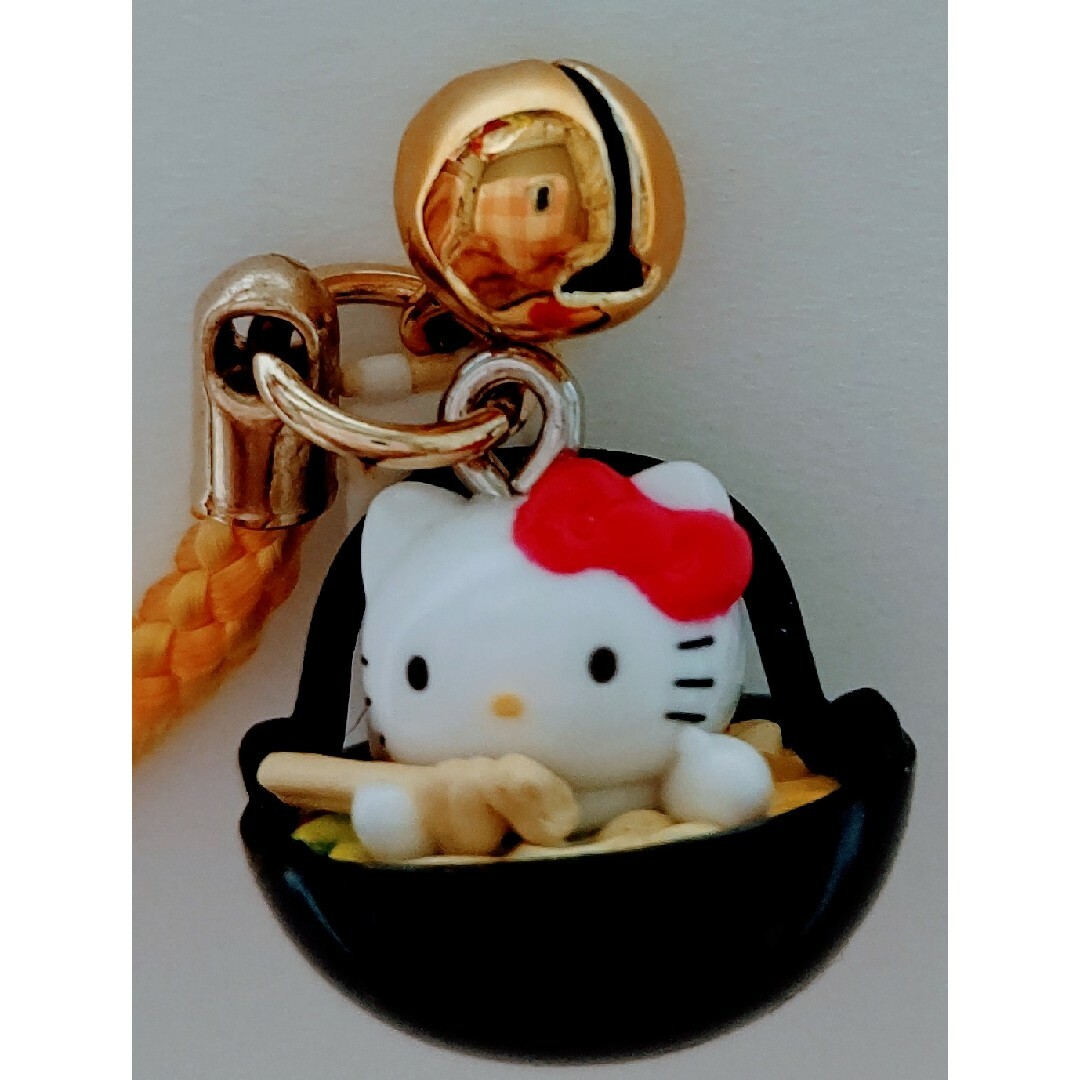 ご当地キティ キューブ根付 山梨ぶどう＆桃 ご当地キティ キューブ根付