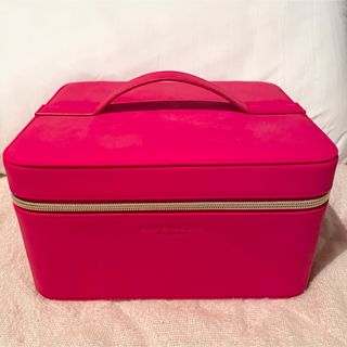 GIVENCHY（メイクボックス）のフリマアイテム一覧