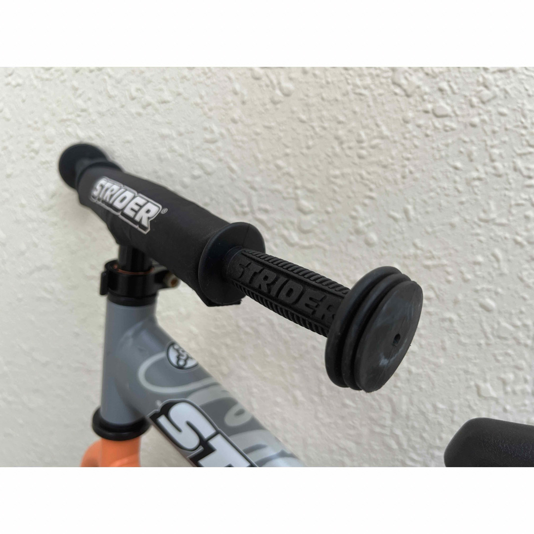 限定カラー】ストライダー 限定色の通販 by 断捨離中です｜ラクマ