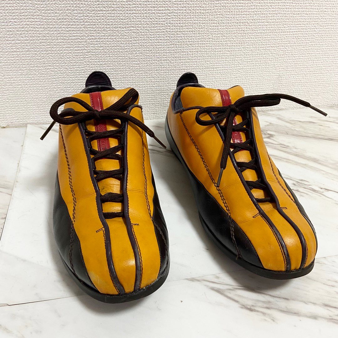 PRADA - 希少モデル 00s 〜 PRADA 蜂イエロー ブラック 黒 レザー