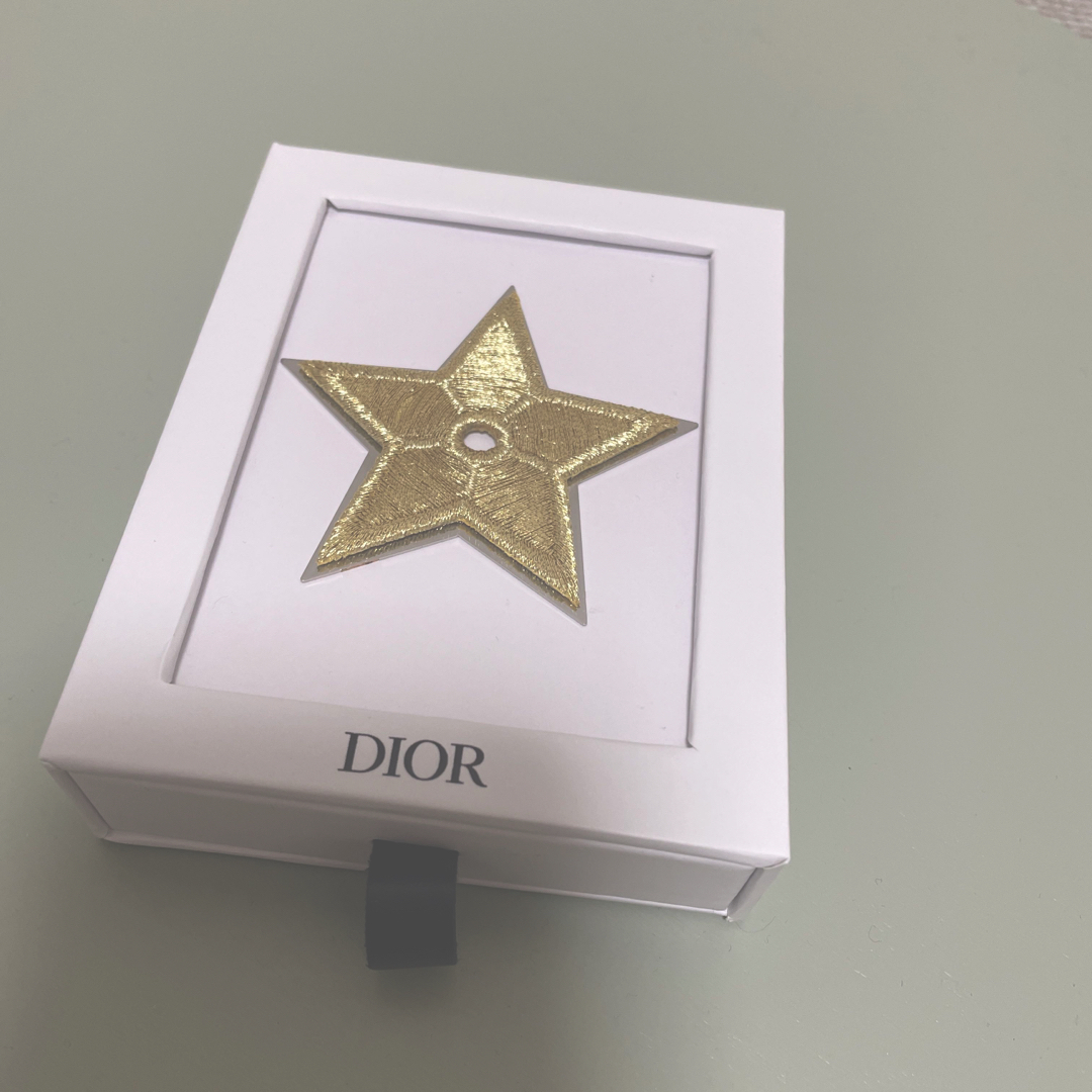 Christian Dior - DIOR ノベルティ 星型 ブローチの通販 by 💖RINGO