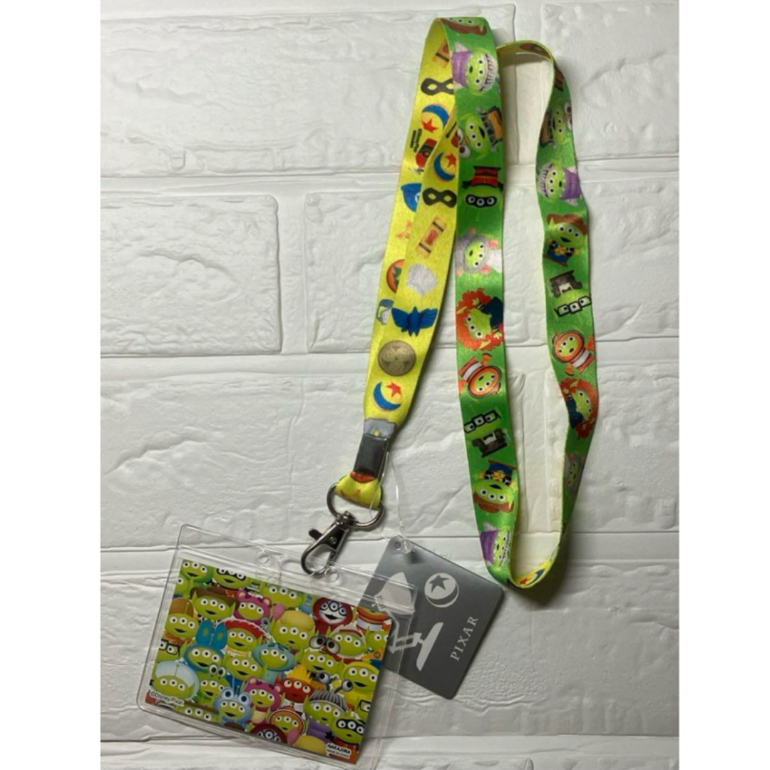 Disney - 【新品】トイストーリー エイリアン ネックストラップ カード