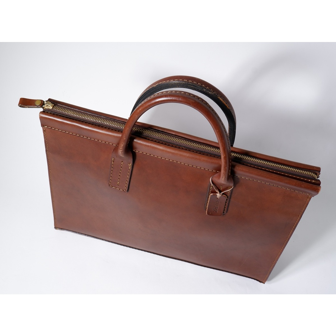 HERZ/ヘルツ 三角マチの二本手ビジネスバッグ レザーブリーフケース【M