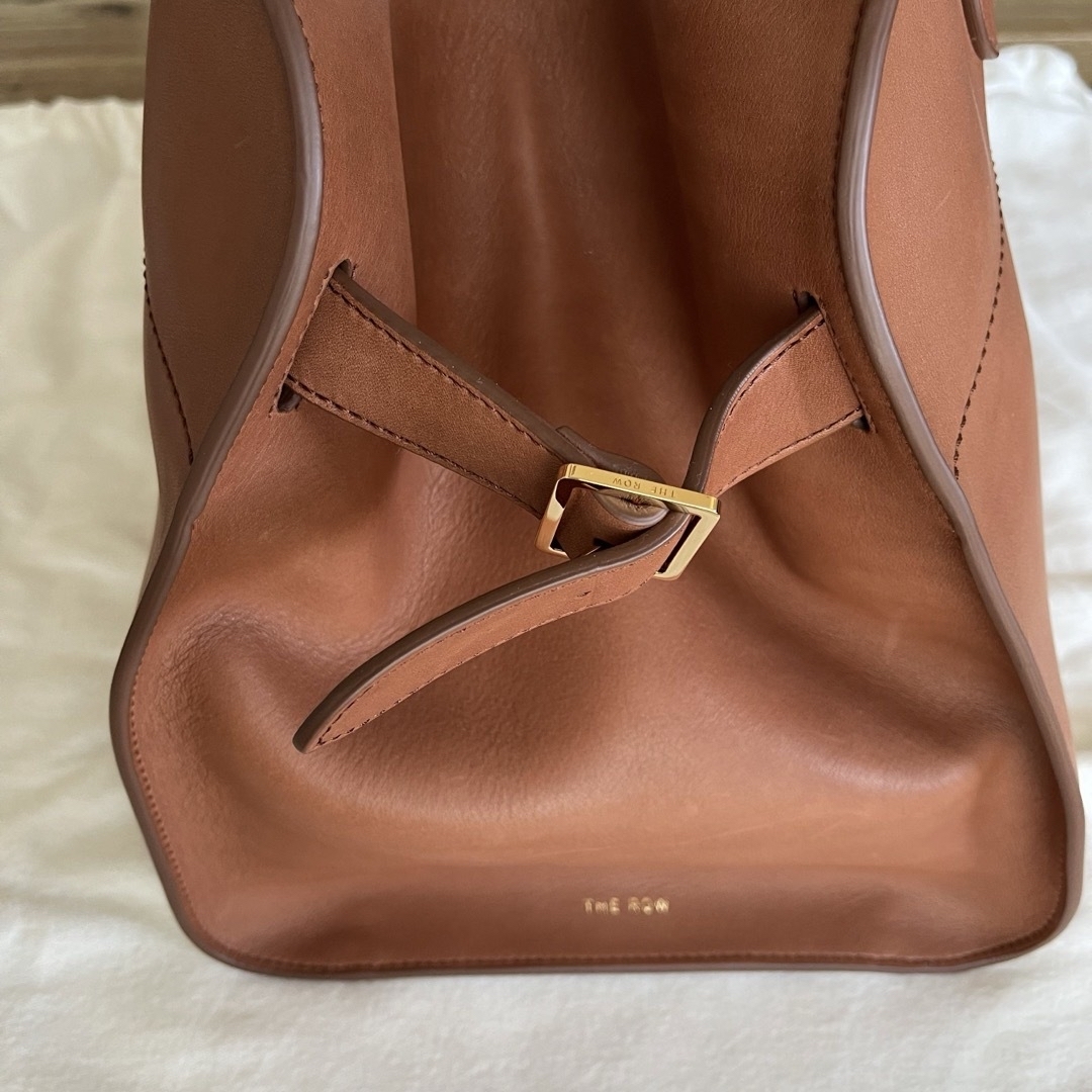 THE ROW - THE ROW Soft Margaux 15 サドルレザーの通販 by hana♥'s