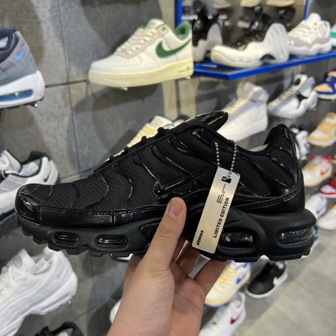 NIKE - ナイキ エアマックスプラス トリプルブラック サイズ 26cmの