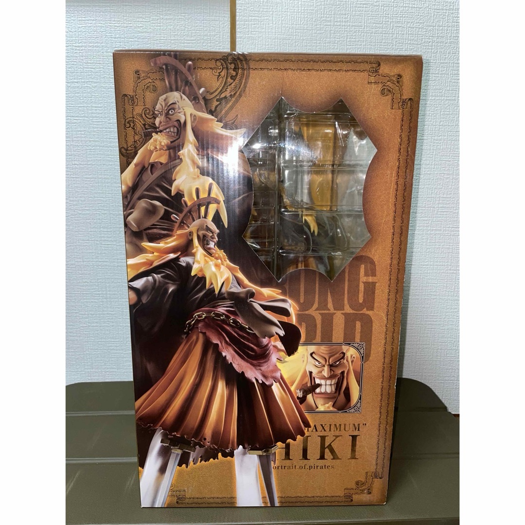 シキ maximum pop フィギュア 未開封の通販 by しずs shop｜ラクマ