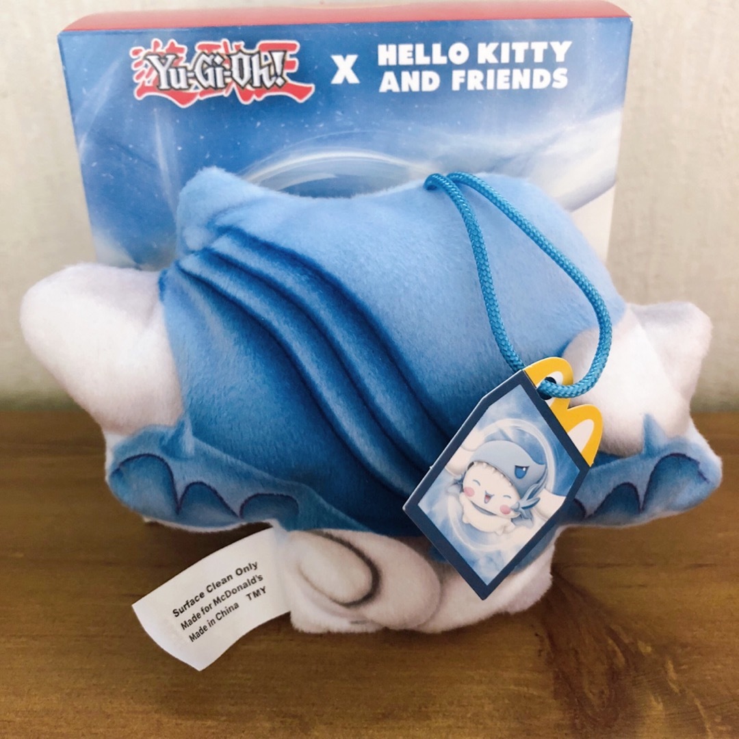 遊戯王×サンリオ マクドナルド 海外ハッピーセット シナモン×ブルー