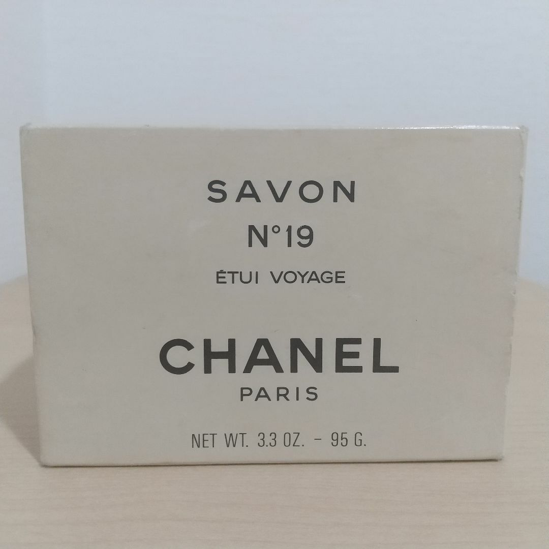 CHANEL - シャネル No19 サヴォン 95g ソープ&ケース 石けん&ケースの