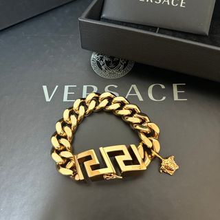 VERSACE（ブレスレット）のフリマアイテム一覧