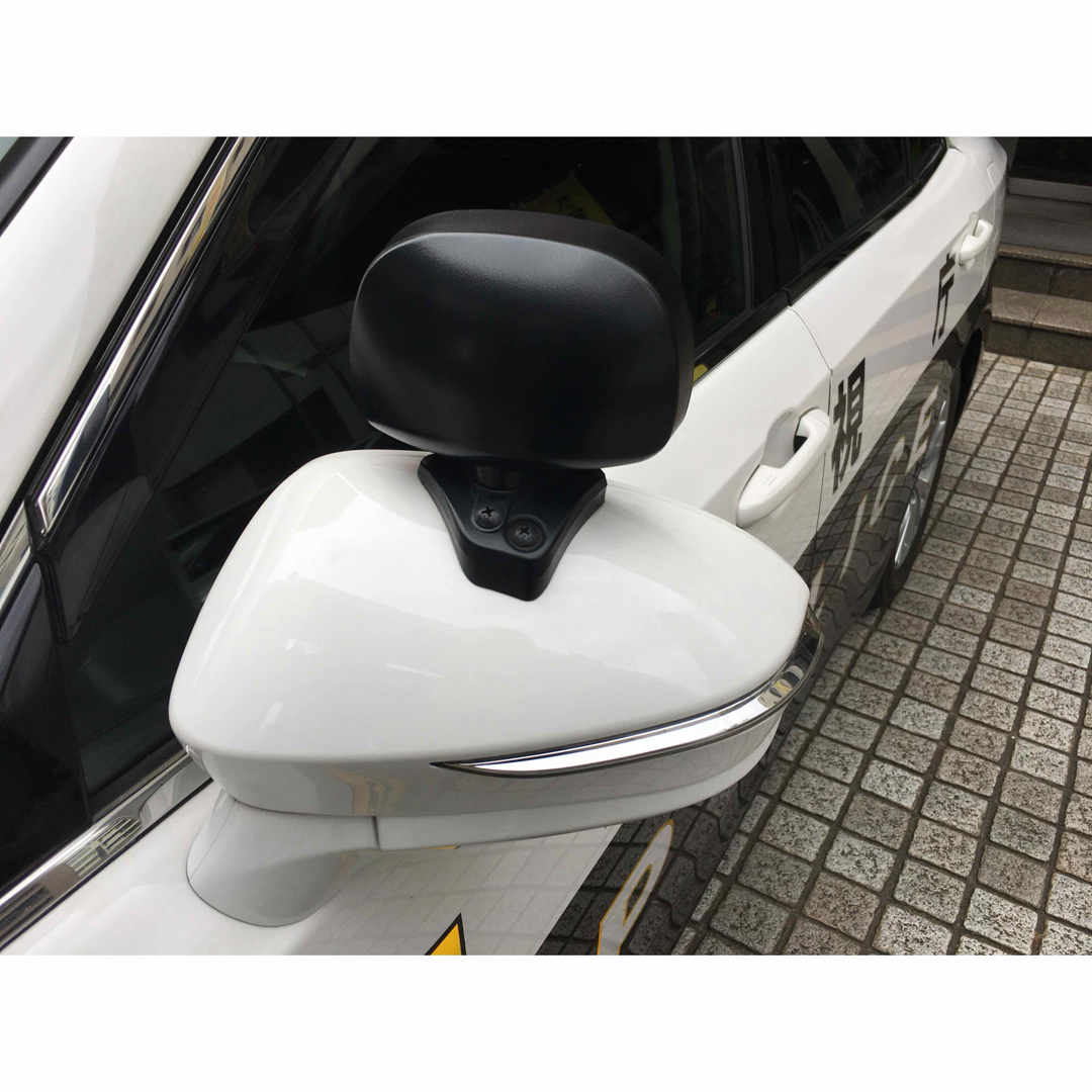 補助ミラー 覆面 警護車輌 パトカー トヨタ純正品の通販 by JP shop