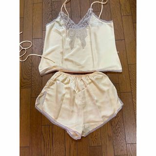 Christian Dior（下着/アンダーウェア）のフリマアイテム一覧