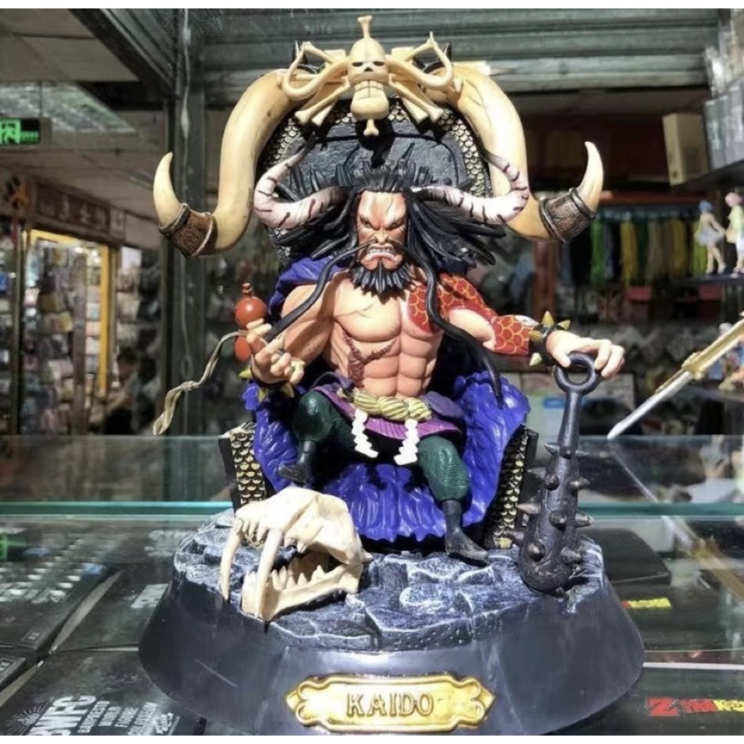 ワンピース カイドウ ビッグマム 白ひげ シャンクスフィギュア PVC製品