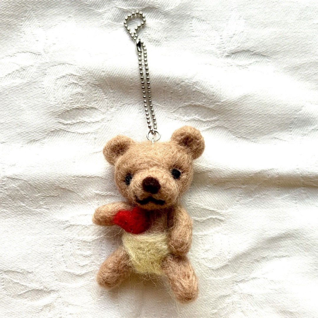 ハンドメイド 羊毛フェルトのテディベアキーホルダー 匿名配送の通販