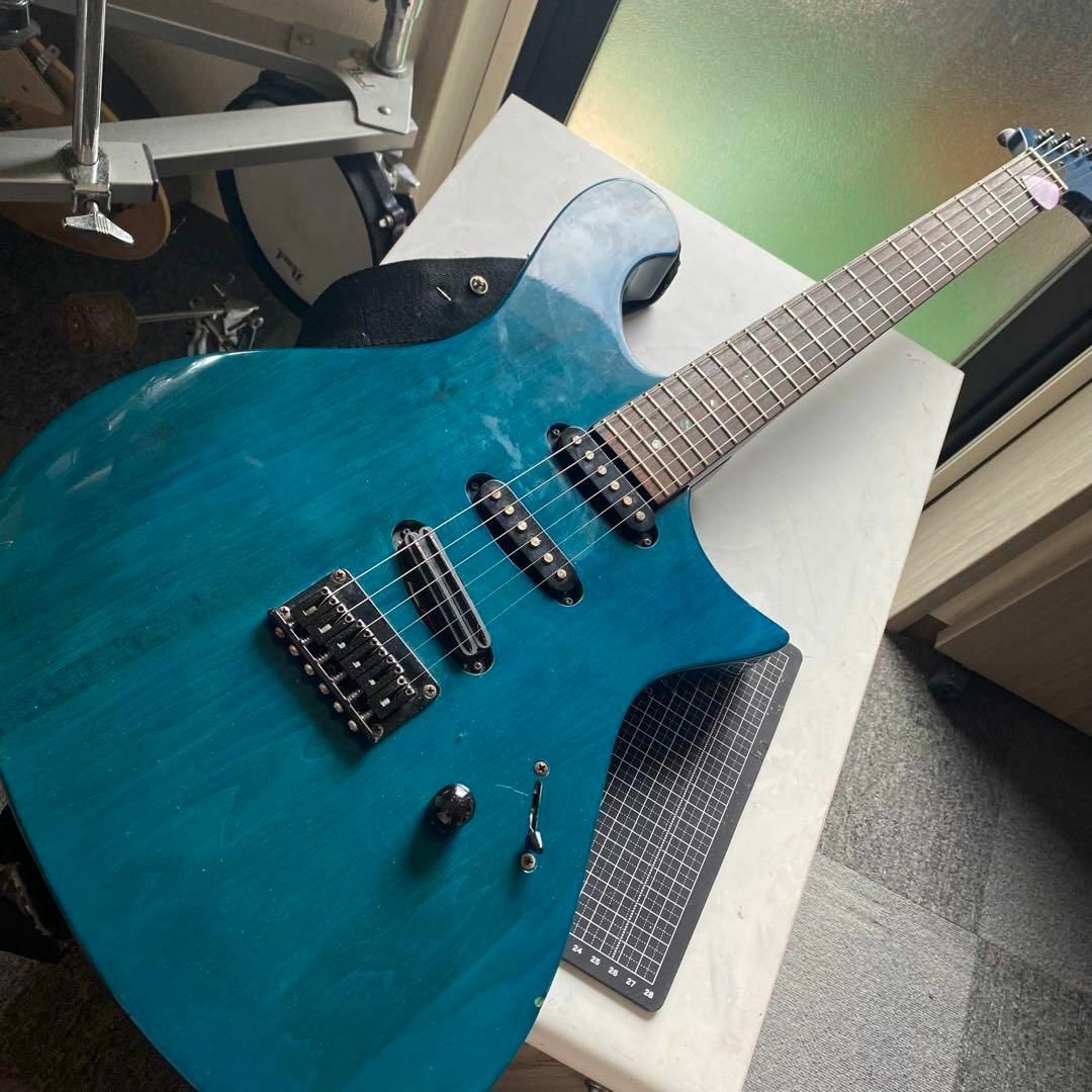 レア！！PIERROT潤モデルエレキギター！シグネイチャー！グラスルーツ