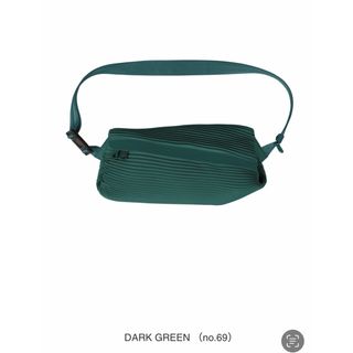 PLEATS PLEASE ISSEY MIYAKE（ショルダーバッグ）のフリマアイテム一覧