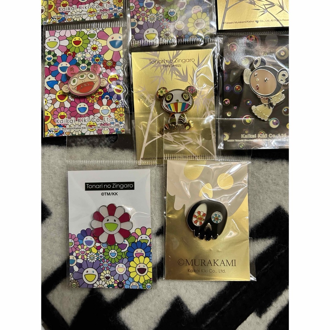 カイカイキキ - 村上隆 ピンバッジ カイカイキキ フラワー お花ピンズ