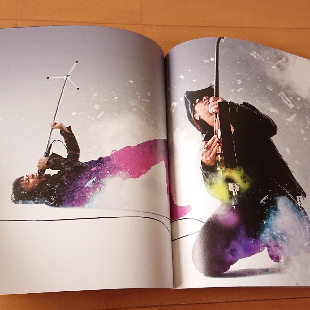 B'z - B'z LIVE-GYM 2008 ACTION パンフレットの通販 by ひらりん。's