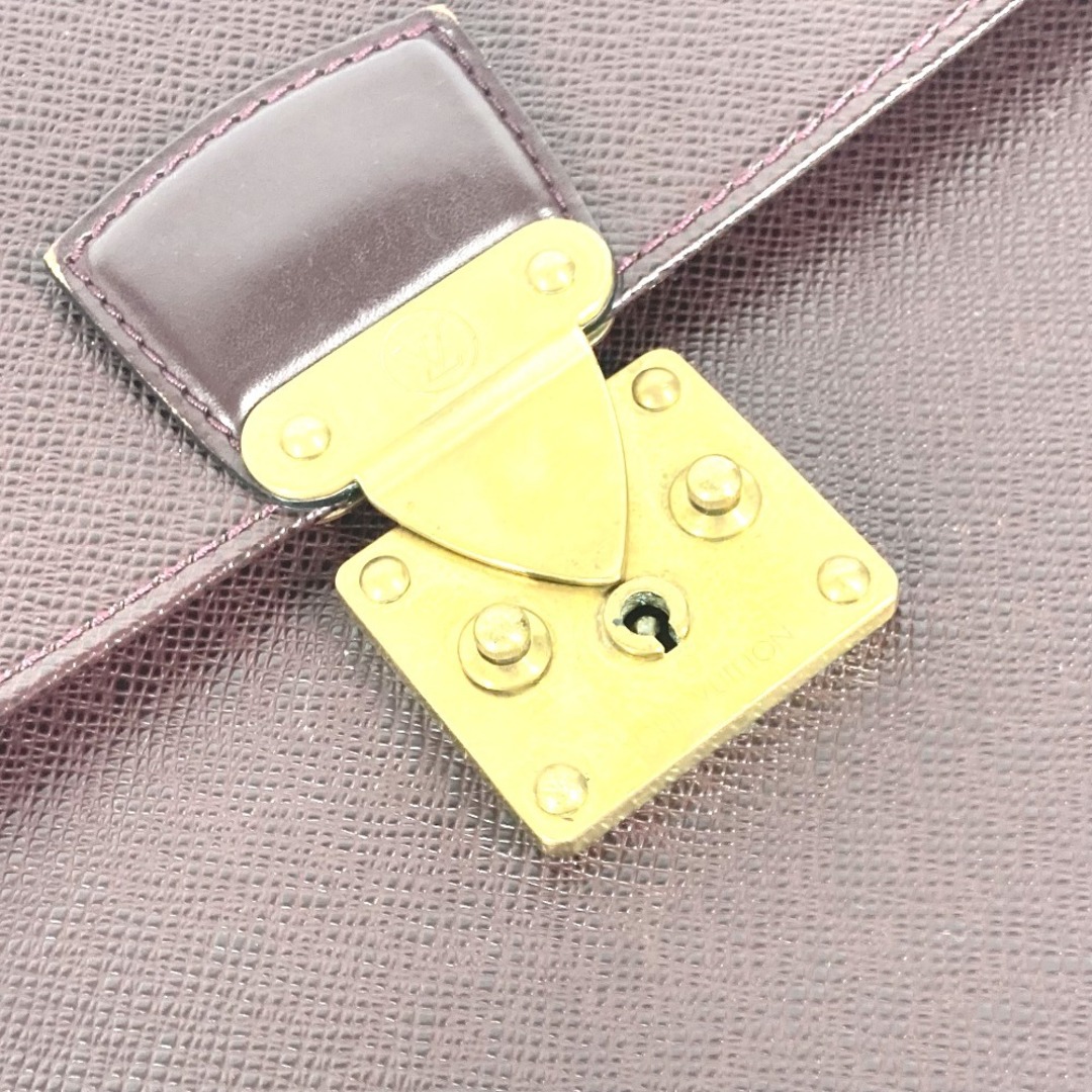 LOUIS VUITTON - ルイヴィトン LOUIS VUITTON セルヴィエットクラド