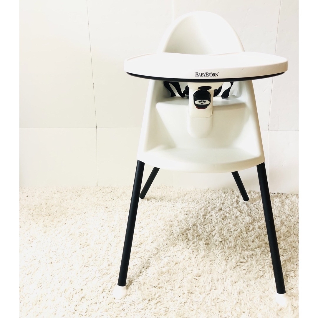 ベビービョルン☆ハイチェア☆安全ベルトありBabyBjörn ホワイト