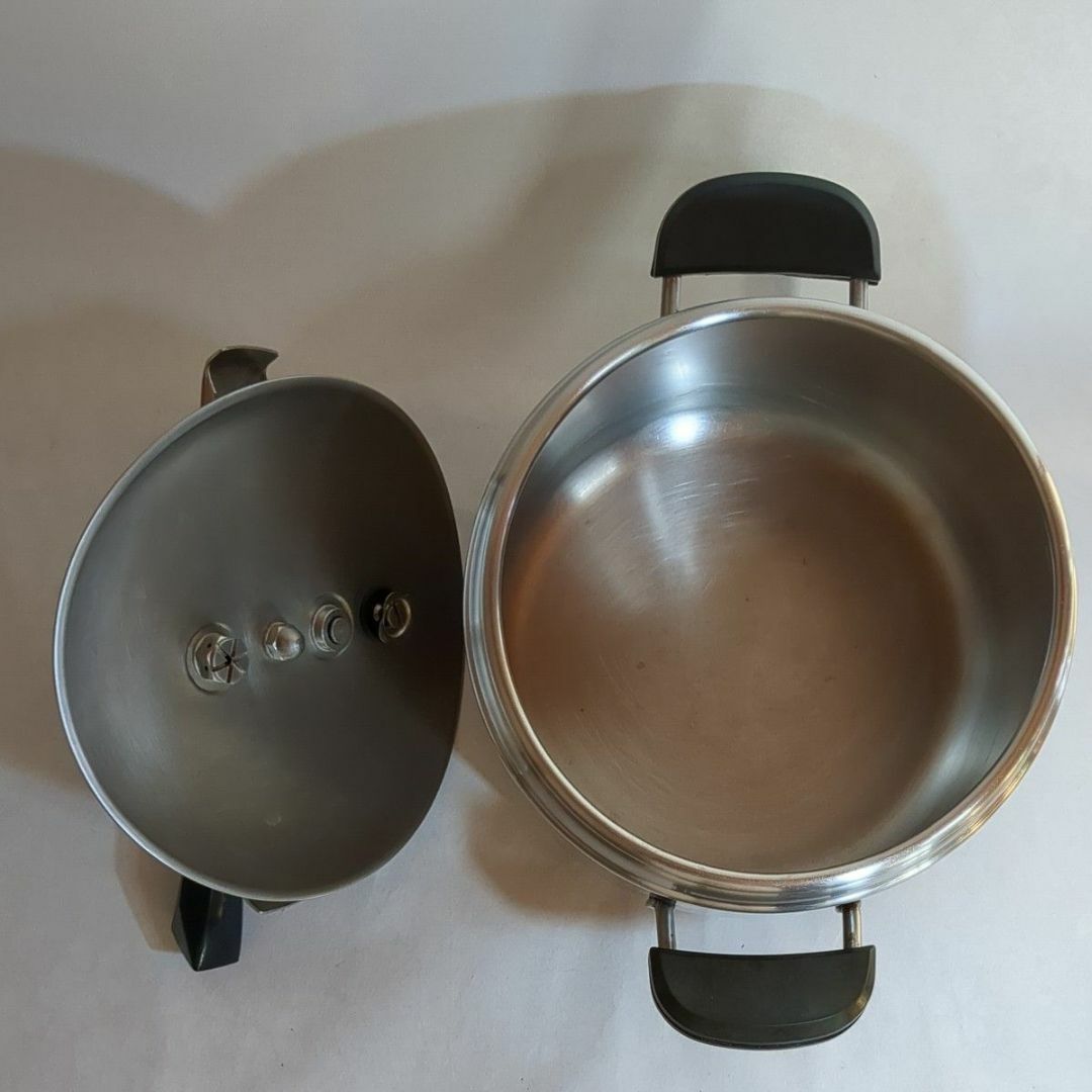 Lagostina - ラゴスティーナ圧力鍋 5リットル IH対応品 イタリア製