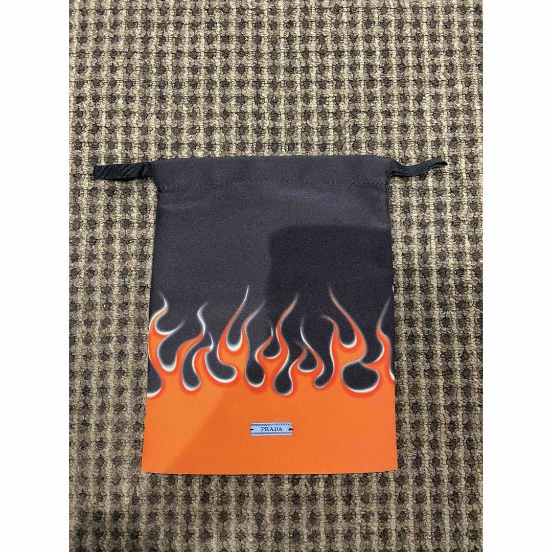 PRADA - PRADA プラダ ノベルティ 巾着 非売品 正規品 炎デザインの