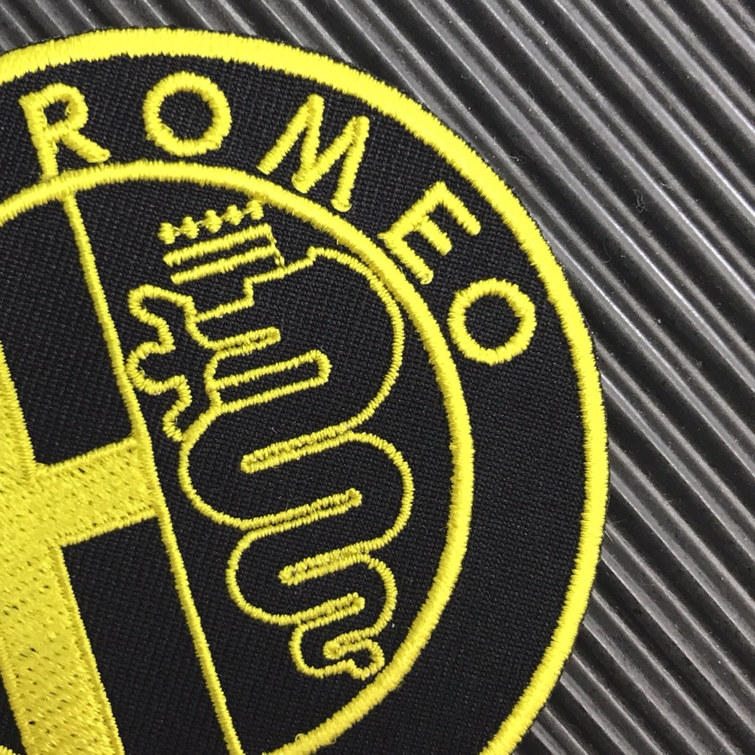 Alfa Romeo - 黒×黄 75mm径 ALFAROMEO アルファロメオ エンブレムロゴ