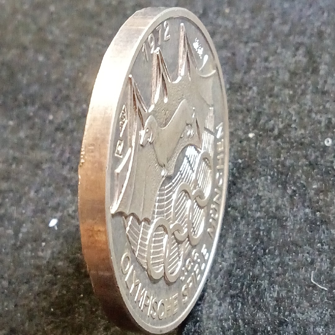 ミュンヘンオリンピック（五輪）純銀 記念希少メダル・岡本太郎作純