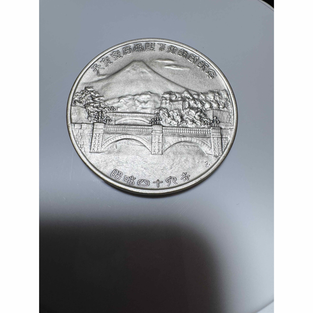 純銀製】天皇皇后両陛下東南アジア訪問記念メダル。重量100.7g！純銀