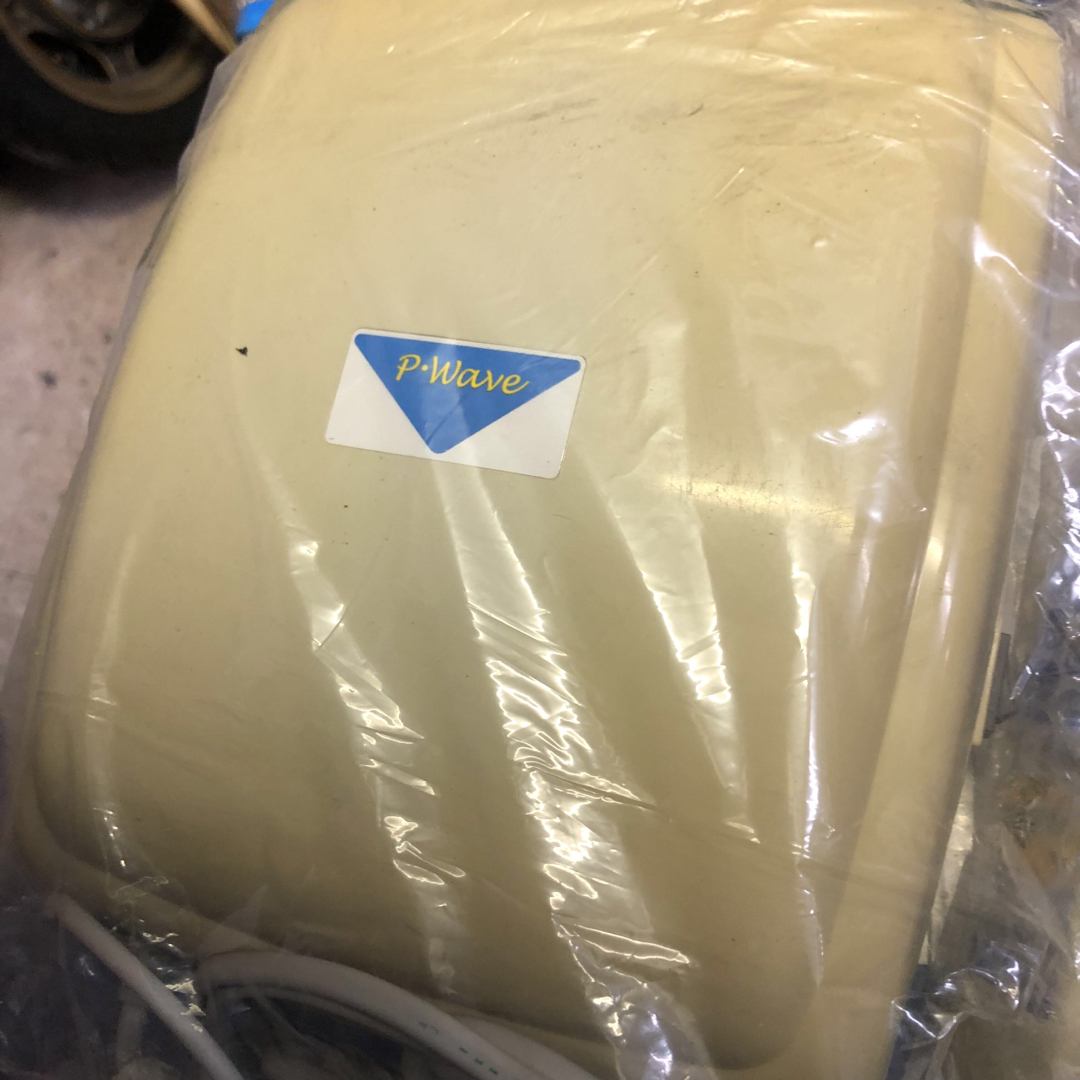 床ずれ防止エアマット P・Wave 介護エアーマットレスの通販 by クリ's