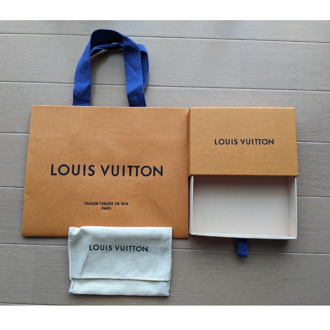 LOUIS VUITTON - ルイ・ヴィトン 箱 保存袋 紙袋の通販 by ブルー