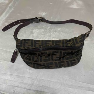 FENDI（ボディバッグ/ウエストポーチ）のフリマアイテム一覧