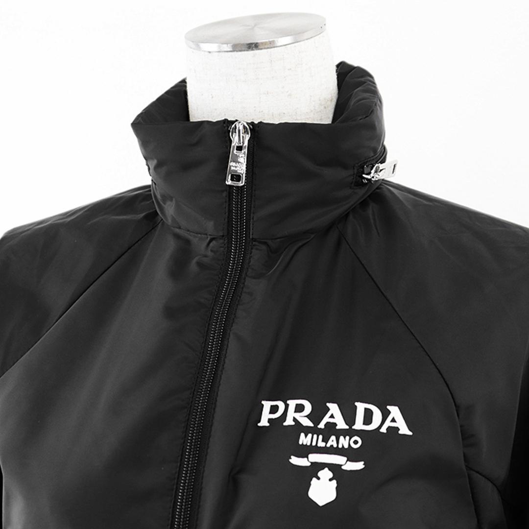 PRADA - 【極美品】PRADA プラダ レインジャケット 2021年製 RE-NYLON
