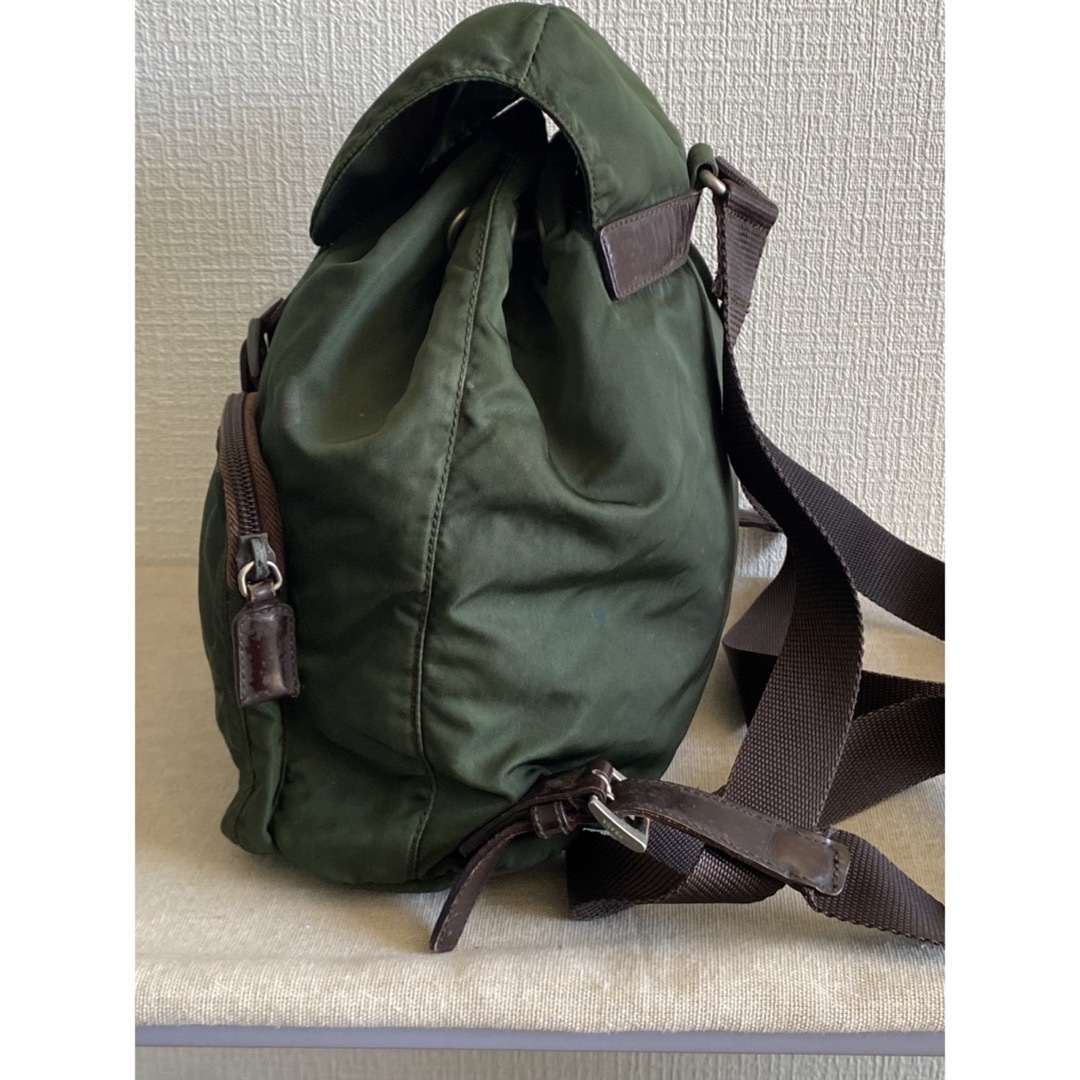 PRADA オリーブグリーン バックパック - PRADA オリーブグリ